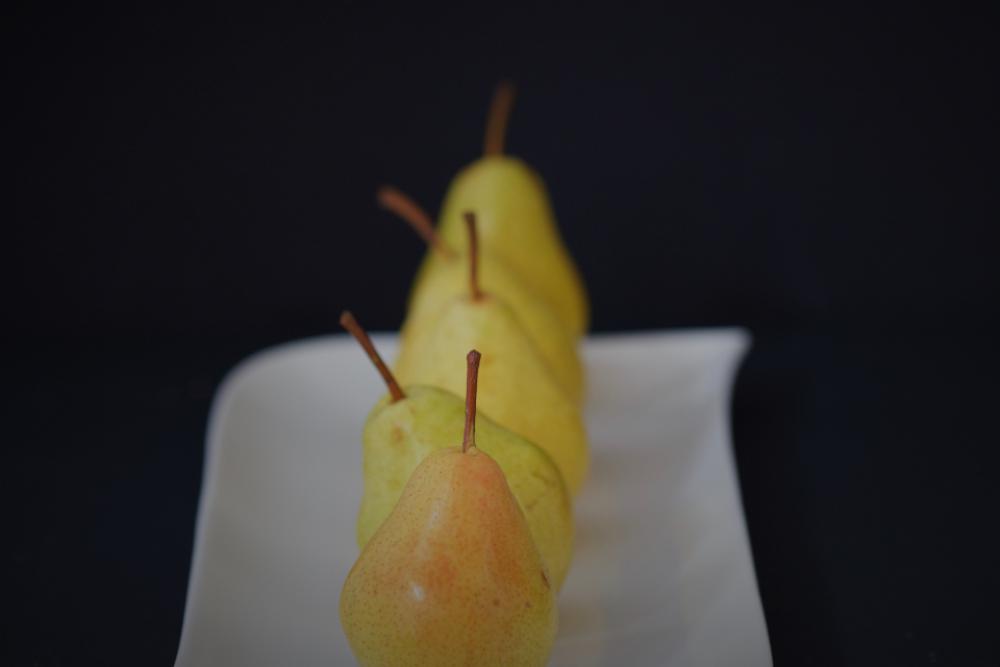 pears fruit close up fresh plate pears fruit close up fresh plate