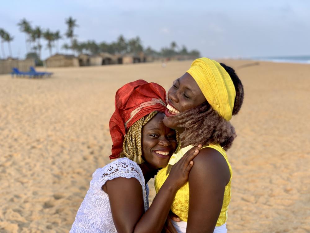 people, women, smile, happiness, facial expression, funny faces, sisters, friends, gag, joke, good mood, vibes, gestual, traditional hats people, women, smile, happiness, facial expression, funny faces, sisters, friends, gag, joke, good mood, vibes, gestual, traditional hats