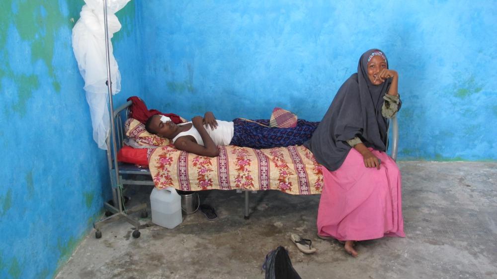 patient, woman, man, lying down, hospital, health care, people, facial expression, family, disease, illness, hospitalization patient, woman, man, lying down, hospital, health care, people, facial expression, family, disease, illness, hospitalization