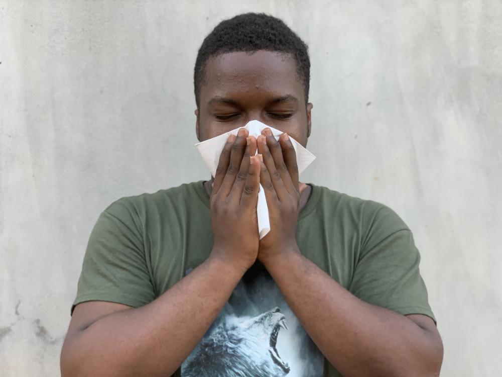 coronavirus, covid19, COVID, 19, illness, cold, nose, blowing, cloth, facial tissue, barrier gestures, prevention measures, awareness, prevention, pandemic, epidemic coronavirus, covid19, COVID, 19, illness, cold, nose, blowing, cloth, facial tissue, barrier gestures, prevention measures, awareness, prevention, pandemic, epidemic