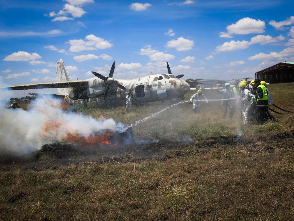 aircraft, airplane, smoke, landscape, military, calamity, travel, flames, transport, accident, machine, water, engine, army, fire, firefighters, safety, rescue aircraft, airplane, smoke, landscape, military, calamity, travel, flames, transport, accident, machine, water, engine, army, fire, firefighters, safety, rescue