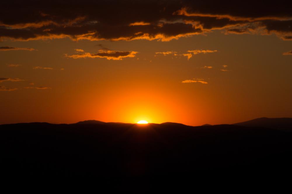 horizon sun mountains sunset sunrise horizon sun mountains sunset sunrise