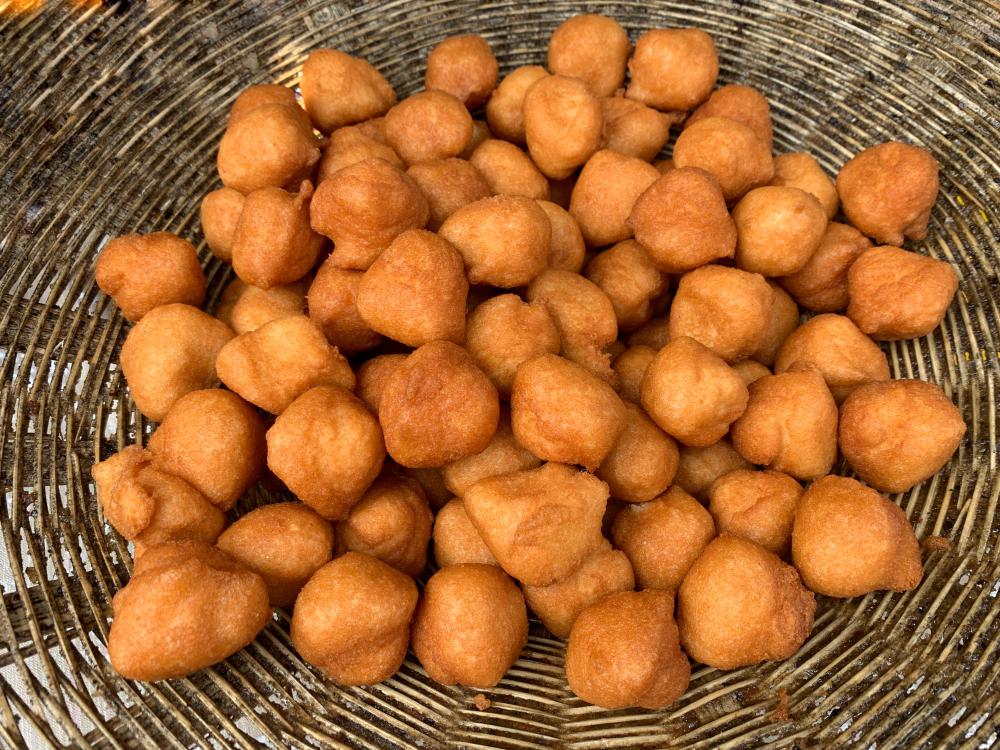 ata, cake, corn fritter, food, sale, fast food, nutrition, diet, snacks, basket ata, cake, corn fritter, food, sale, fast food, nutrition, diet, snacks, basket