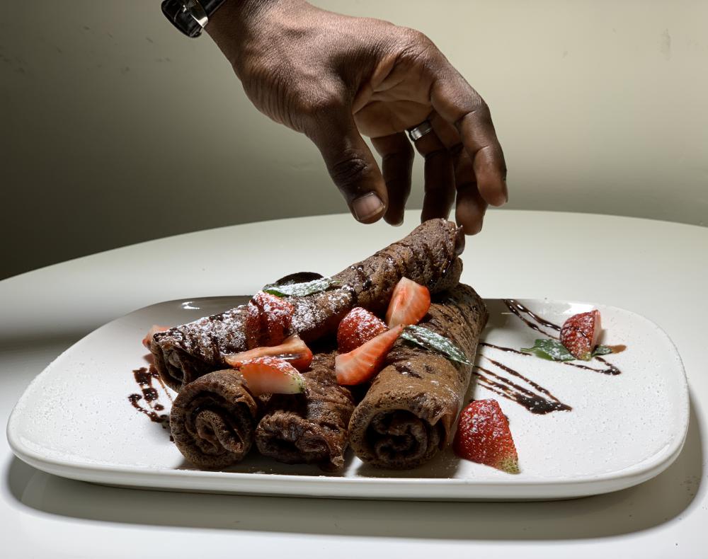 food, chocolate, strawberry, cake, taste, flavor, dessert, yummy, delicious, nutrition, diet, pastries, dressing, restaurant food, chocolate, strawberry, cake, taste, flavor, dessert, yummy, delicious, nutrition, diet, pastries, dressing, restaurant