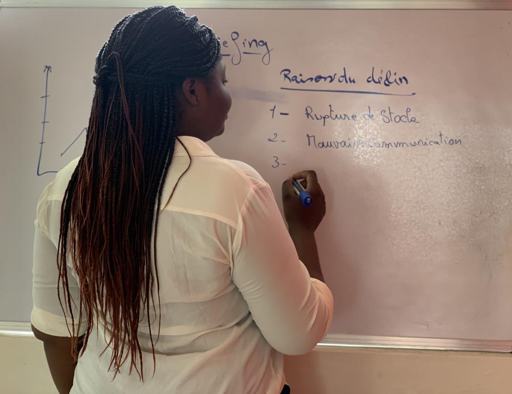 woman, people, education, writing, teacher, instructor, lecture, course, meeting, conference, debriefing, work, office woman, people, education, writing, teacher, instructor, lecture, course, meeting, conference, debriefing, work, office