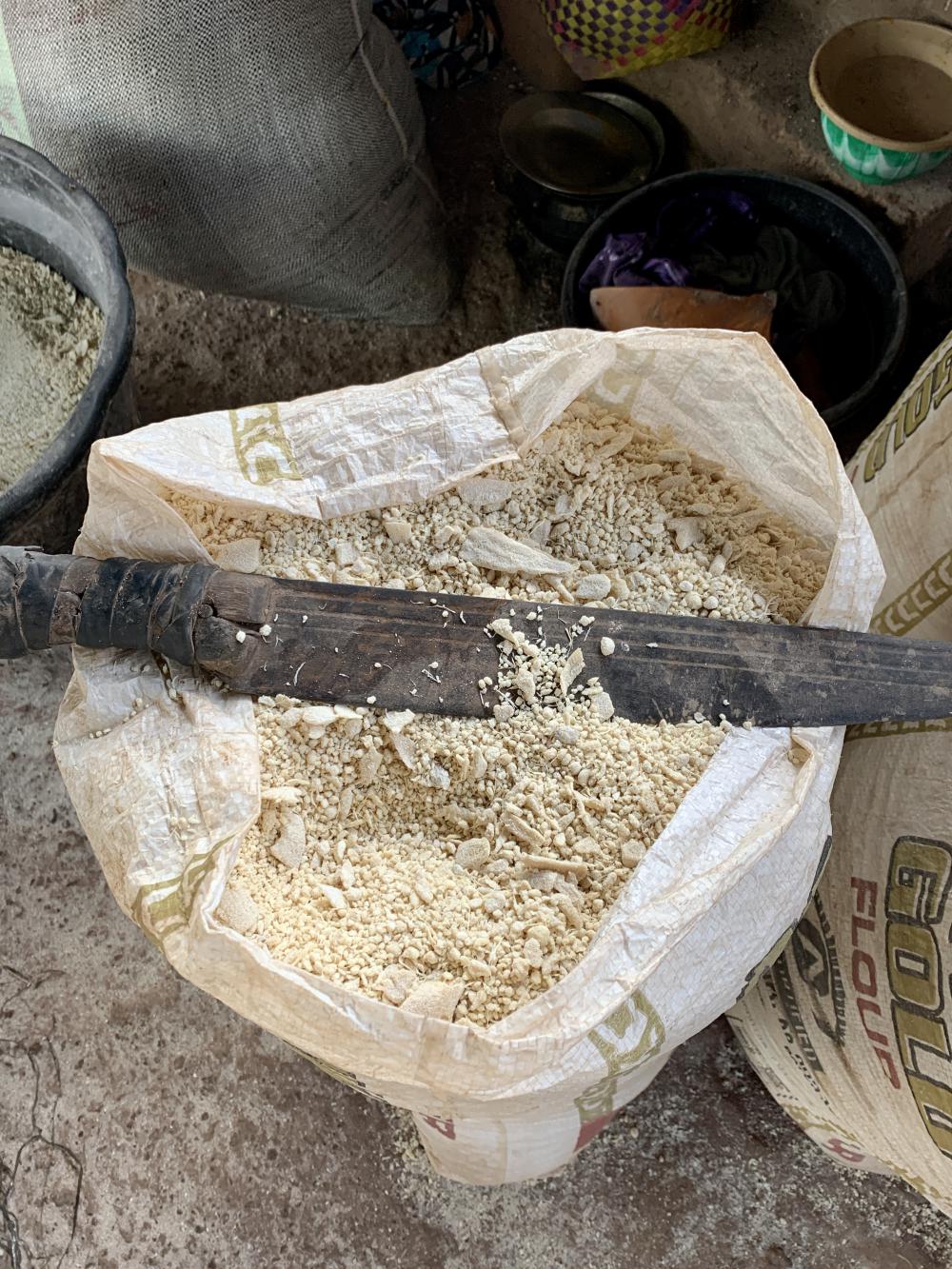 food, flour, powder, cassava, ingredients, nutrition, machete, knife food, flour, powder, cassava, ingredients, nutrition, machete, knife