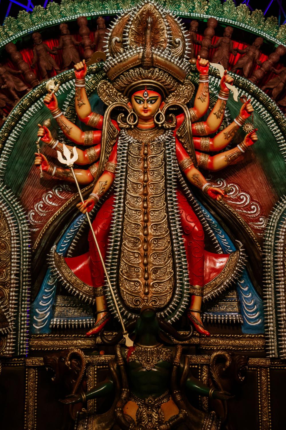 Colorful Statue Depicting Durga Maa Photo Colorful Statue Depicting Durga Maa Photo