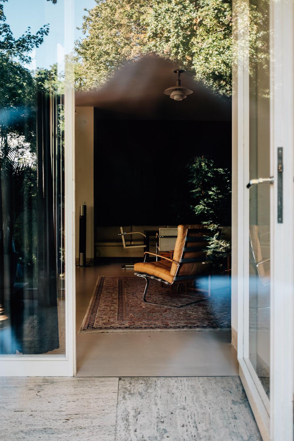 Doorway View Of A Living Room Photo Doorway View Of A Living Room Photo