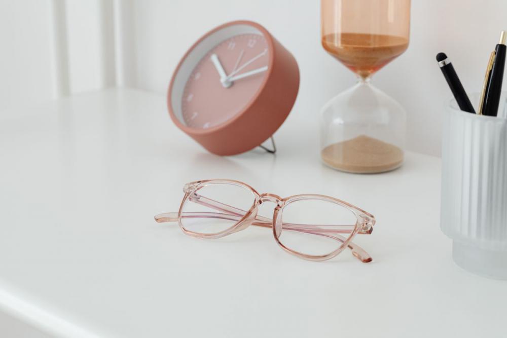 Timekeepers - watch - hourglass - alarm clock Timekeepers - watch - hourglass - alarm clock