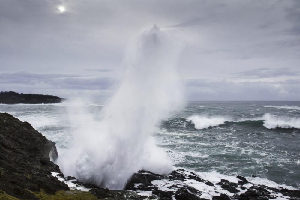 Waves Crashing Rocks Free Photo Waves Crashing Rocks Free Photo