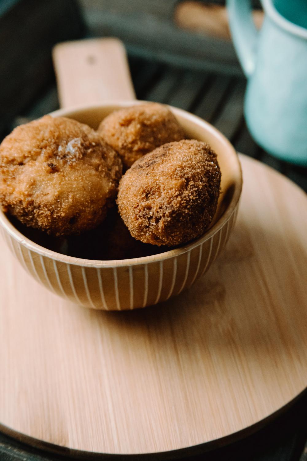 Ceramic Bowl Filled With Cooked Brown Balls Photo Ceramic Bowl Filled With Cooked Brown Balls Photo