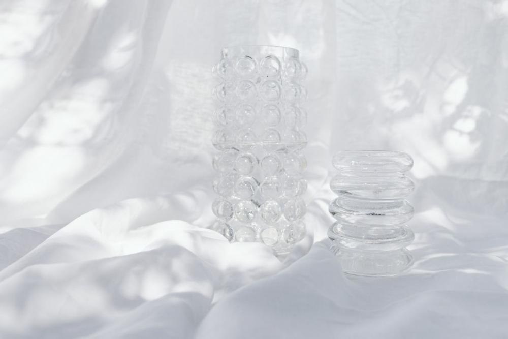 Neutral backgrounds - flowers in vases Neutral backgrounds - flowers in vases