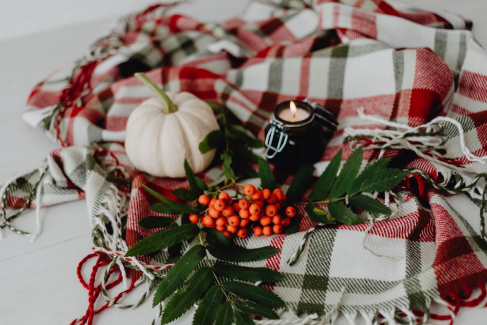 Bright autumn backgrounds - pumpkins - flowers - candle Bright autumn backgrounds - pumpkins - flowers - candle