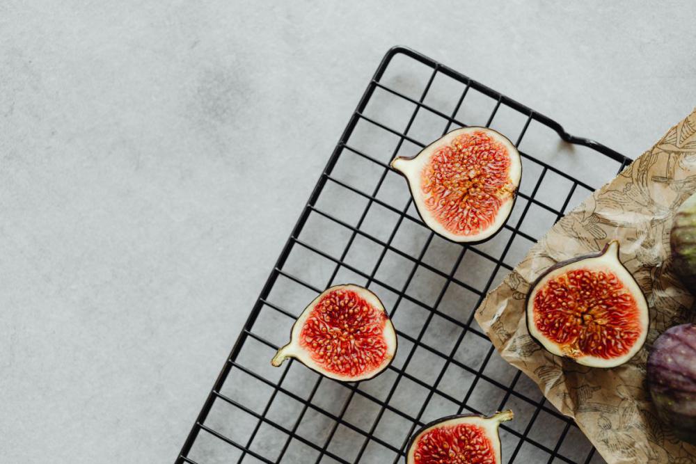 Beautiful and fresh red coloured figs Beautiful and fresh red coloured figs