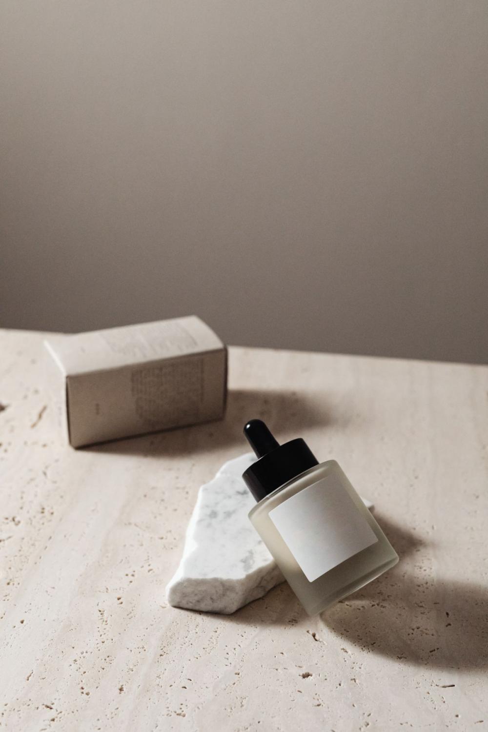 A bottle of beauty product for mockup A bottle of beauty product for mockup