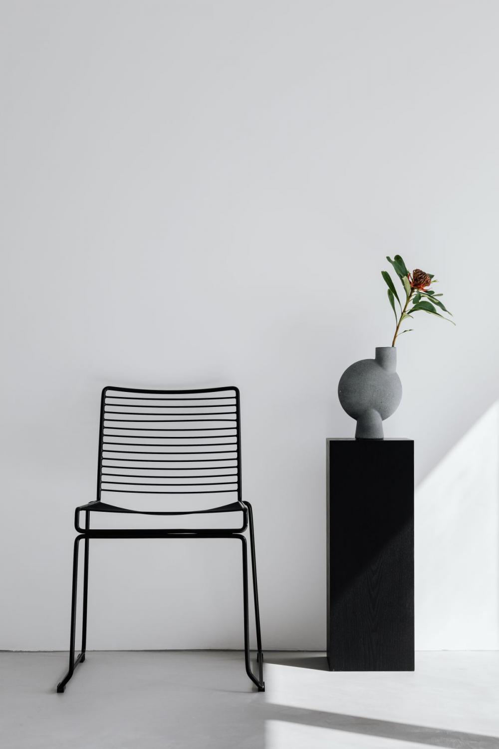 Concept photos - flowers - vase - minimalist interior Concept photos - flowers - vase - minimalist interior
