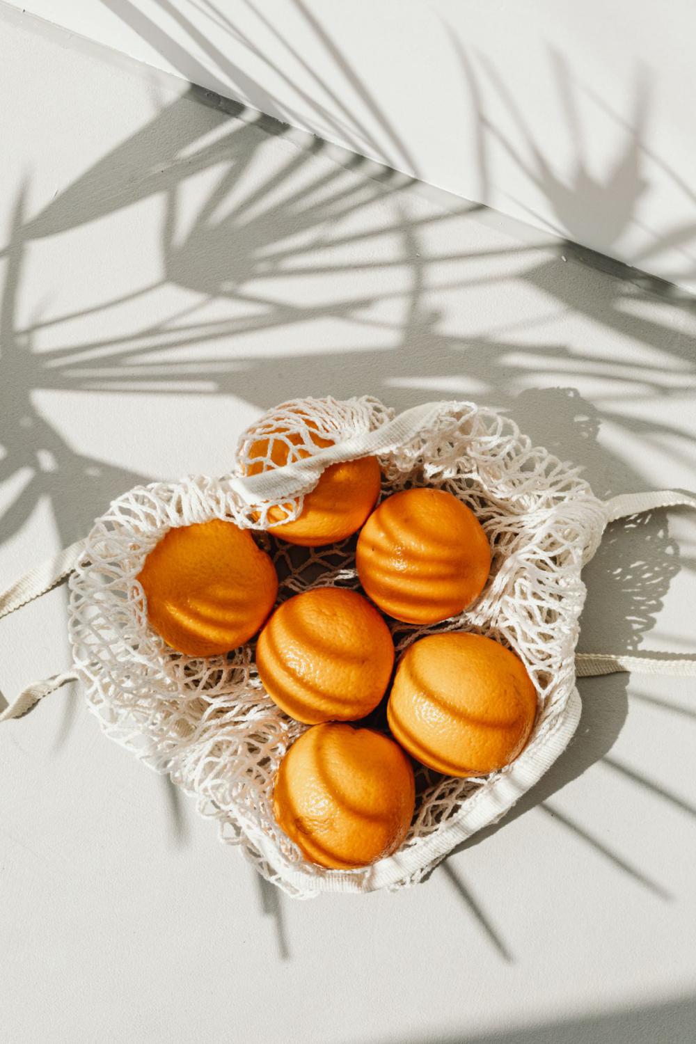 A few oranges in the bag - business card - free mockup photos A few oranges in the bag - business card - free mockup photos