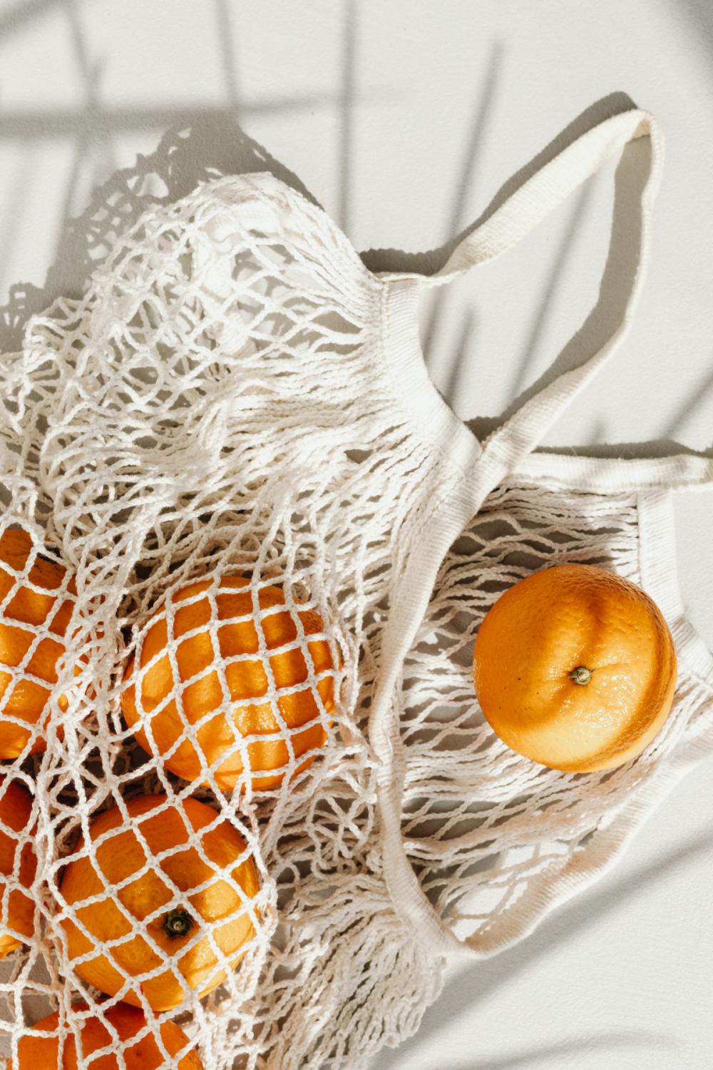 A few oranges in the bag - business card - free mockup photos A few oranges in the bag - business card - free mockup photos