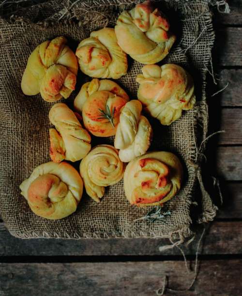 Homemade vegan garlic rolls
