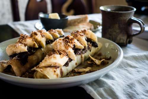 Heavenly good pancakes with banana and roasted oats