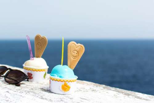 Smurf ice cream by the sea