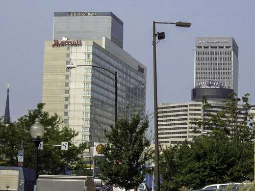 Buildings and Hotels in Louisville, Kentucky free photo