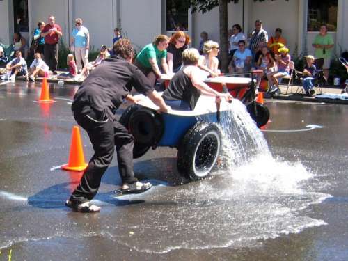 Camas Days bathtub races in Camas, Washington free photo