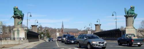 Cars driving on the Bridge in Willimantic, Connecticut free photo