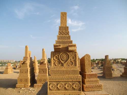 Chaukundi Tombs in Karachi, Pakistan free photo