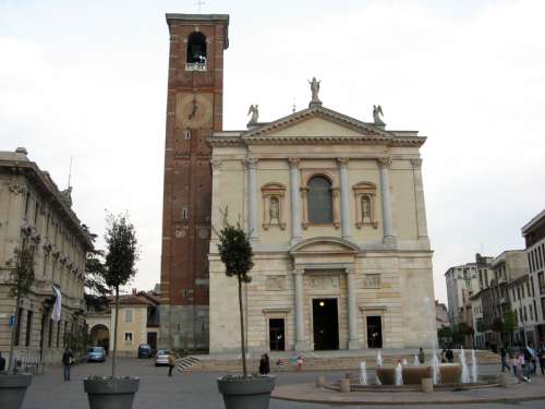 Church of Santa Maria Assunta in Gallarate, Italy free photo