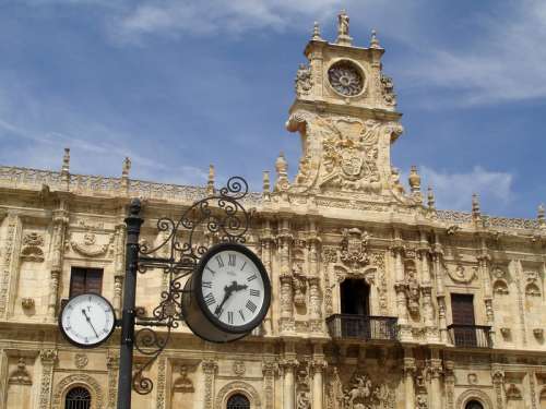 Facade of Convento de San Marcos in Leon, Spain free photo