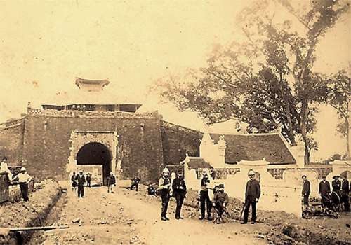 North gate of Hanoi Citadel in the 19th century, Vietnam free photo