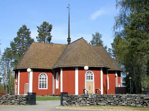 Kiiminki Church building in Finland free photo