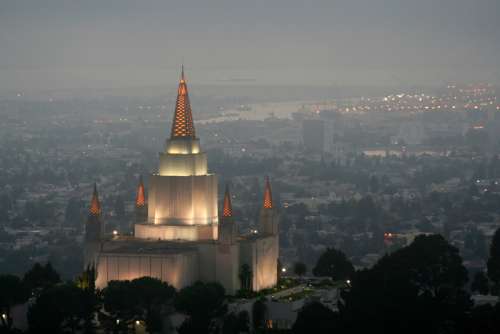Mormon Temple in Oakland, California free photo