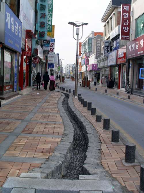 Street in central Jeongeup in South Korea free photo