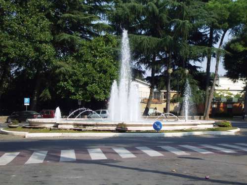 The Fontana di Piazza Giuseppe Garibaldi in Velletri, Italy free photo