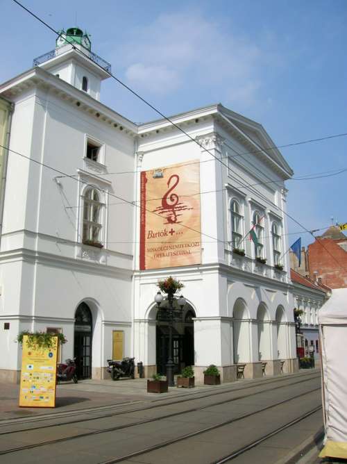 The National Theatre in Miskolc, Hungary free photo