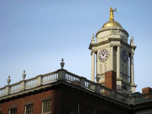 Top of the State House in Hartford, Connecticut free photo