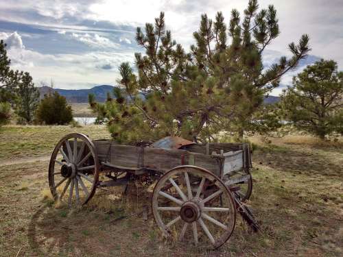 Old Covered Wagon