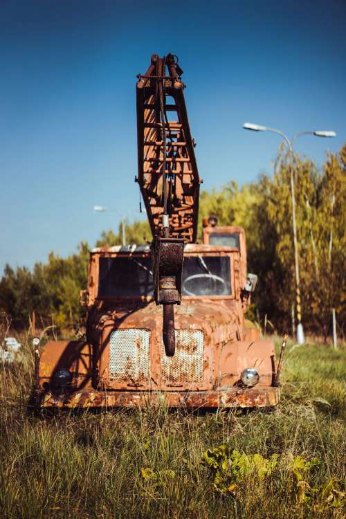 Rusty & Abandoned Crane Truck