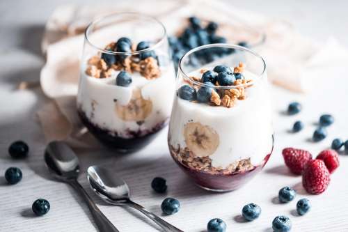 Müsli Yogurt with Blueberries