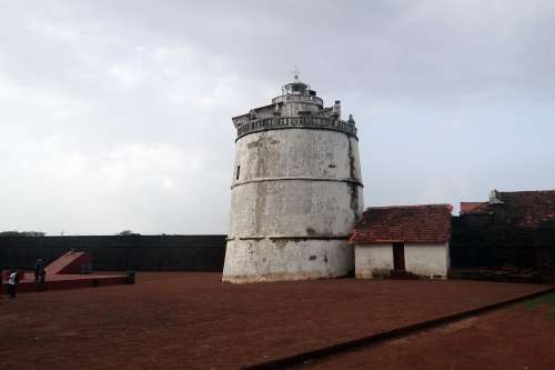 Aguada Fort Lighthouse Portugese Fort 17Th Century