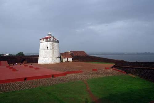 Aguada Fort Lighthouse Portugese Fort 17Th Century