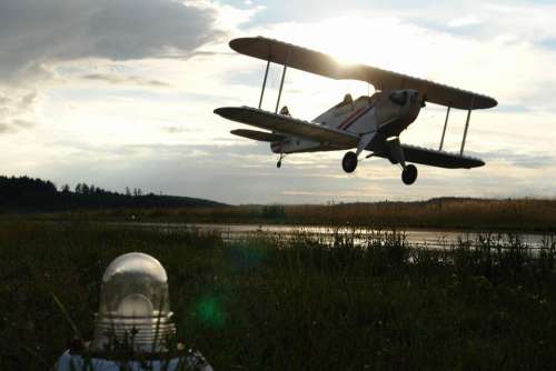 Aircraft Landing Flying Propeller Plane