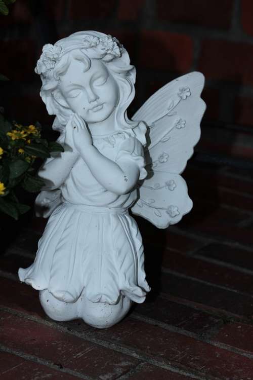 Angel Figure Statue Woman Weis Kneeling