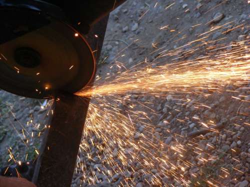 Angle Cutting Fire Grinder Heat Metal Sparks