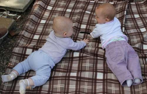 Baby Chat Smalltalk Blanket Concerns Struggle