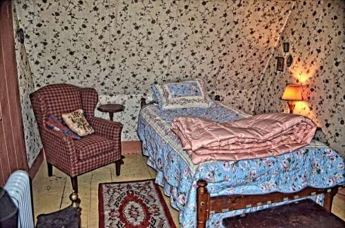 Bedroom Sleeping Old Vintage Wallpaper Bed Room