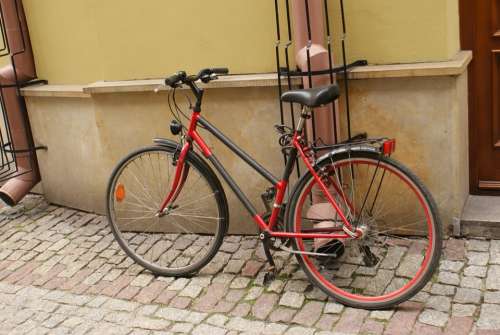 Bike City Old Bike Bicycles Street Wheel