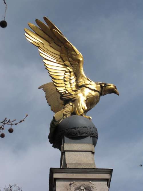 Bird Statue Gold London England United Kingdom